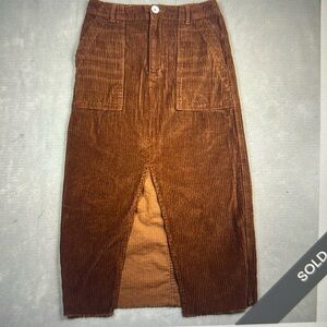 Zara skirt women’s medium brown chunky corduroy midi middle a split